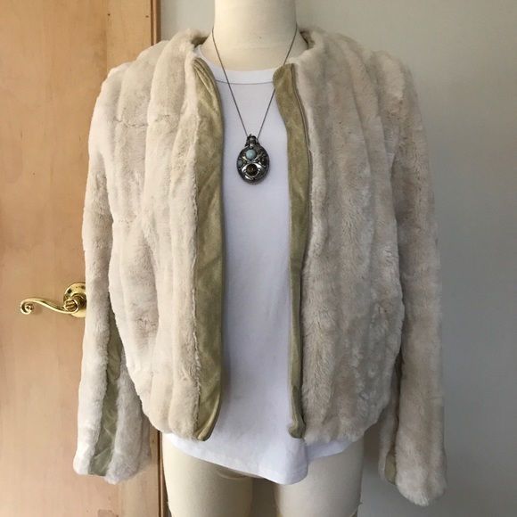 Banana Republic Jackets & Blazers - ⚡️FLASH SALE OCTOBER⚡️NO OFFERS ⚡️BR FAUX BOMBER S